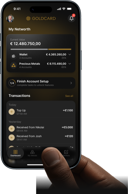 GOLDCARD mobile app dashboard showing portfolio overview